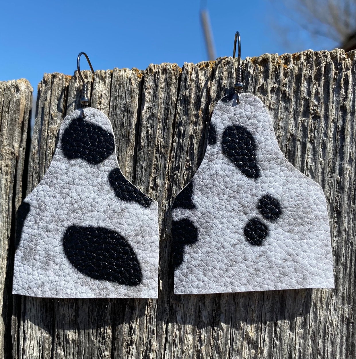 COW TAG Earring Ear Tag Earrings Studs SUBLIMATION Blanks Wood Earrings  Blanks Farm Animal Earrings Stud Mdf Diy Country Western Jewelry - Etsy |  Stud earrings, Animal earrings studs, How to make earrings